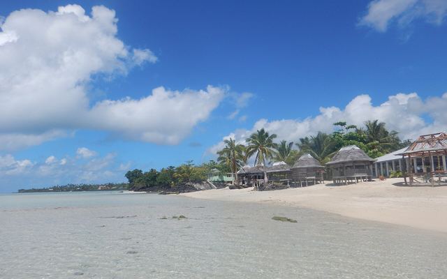 Strandhutten (fale) aan Lano Beach op Savai'i